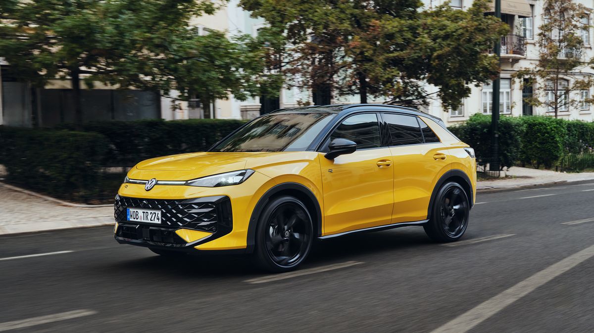 Řídili jsme klíčovou novinku od Volkswagenu: T-Roc napravil největší nedostatek předchůdce a má hodně slušně našlápnuto!